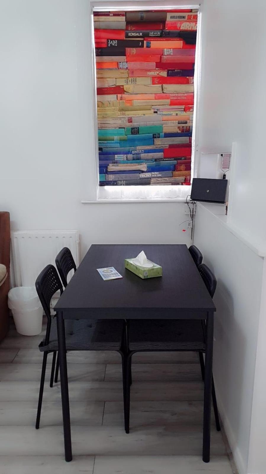 2 Bed 1St Floor Apartment-Own Entrance & Parking Portsmouth Bagian luar foto
